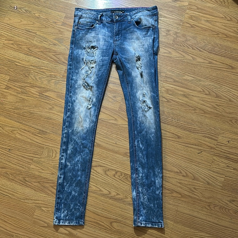 Distressed Acid Washed Skinny Jeans